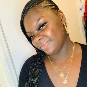 Meet your Posher, Latrice